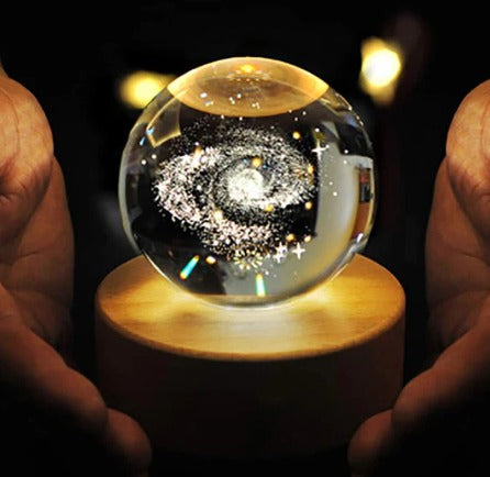 🌌 Galamp – La Lámpara Galáctica de Cristal que Transforma tu Espacio.